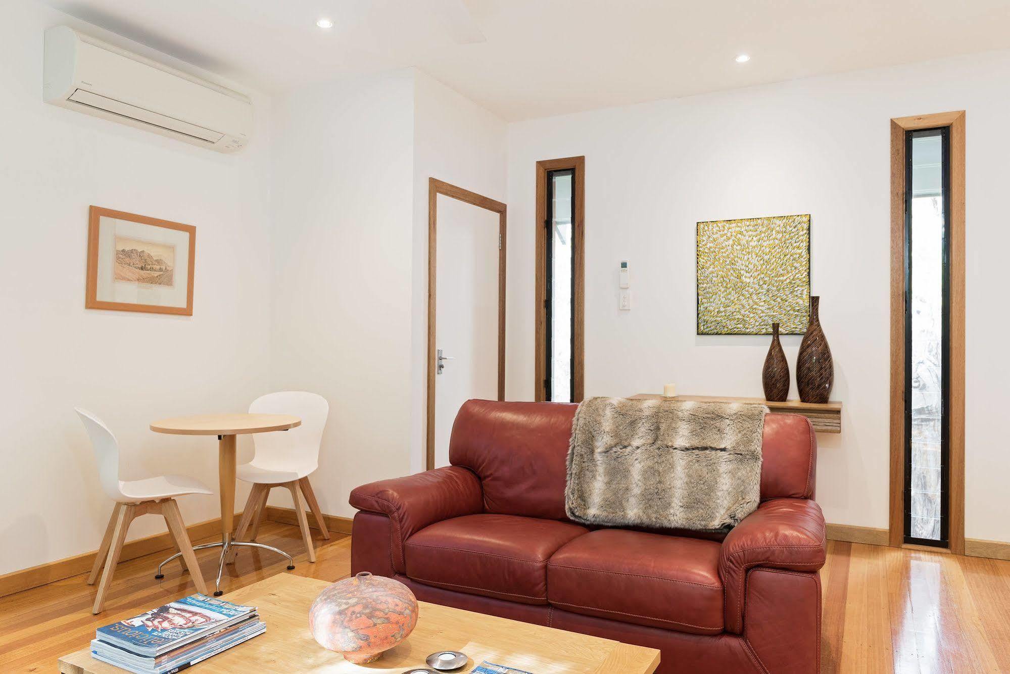 Cladich Pavilions Bed And Breakfast Aldgate Екстер'єр фото